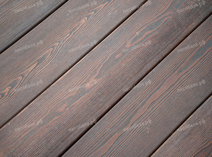 Фото 5. Террасная доска из термически обработанной древесины