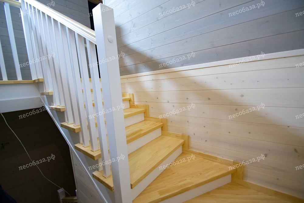 Комбинированная межэтажная лестница