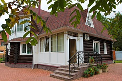 Объект "Малинки" — Обновление фасада бревенчатого дома гидромаслом М300