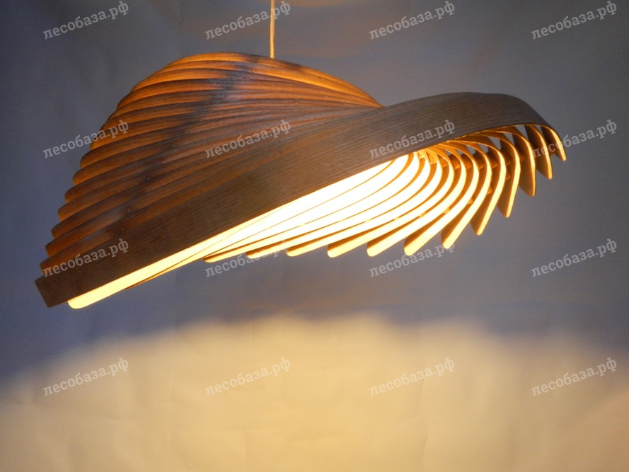дизайнерская лампа из дерева