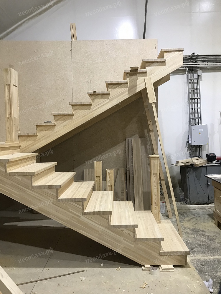 Изготовление лестниц индивидуально по проекту