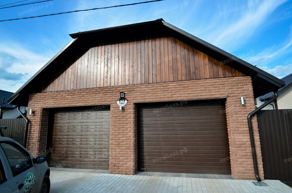 комбинированный фасад гаража